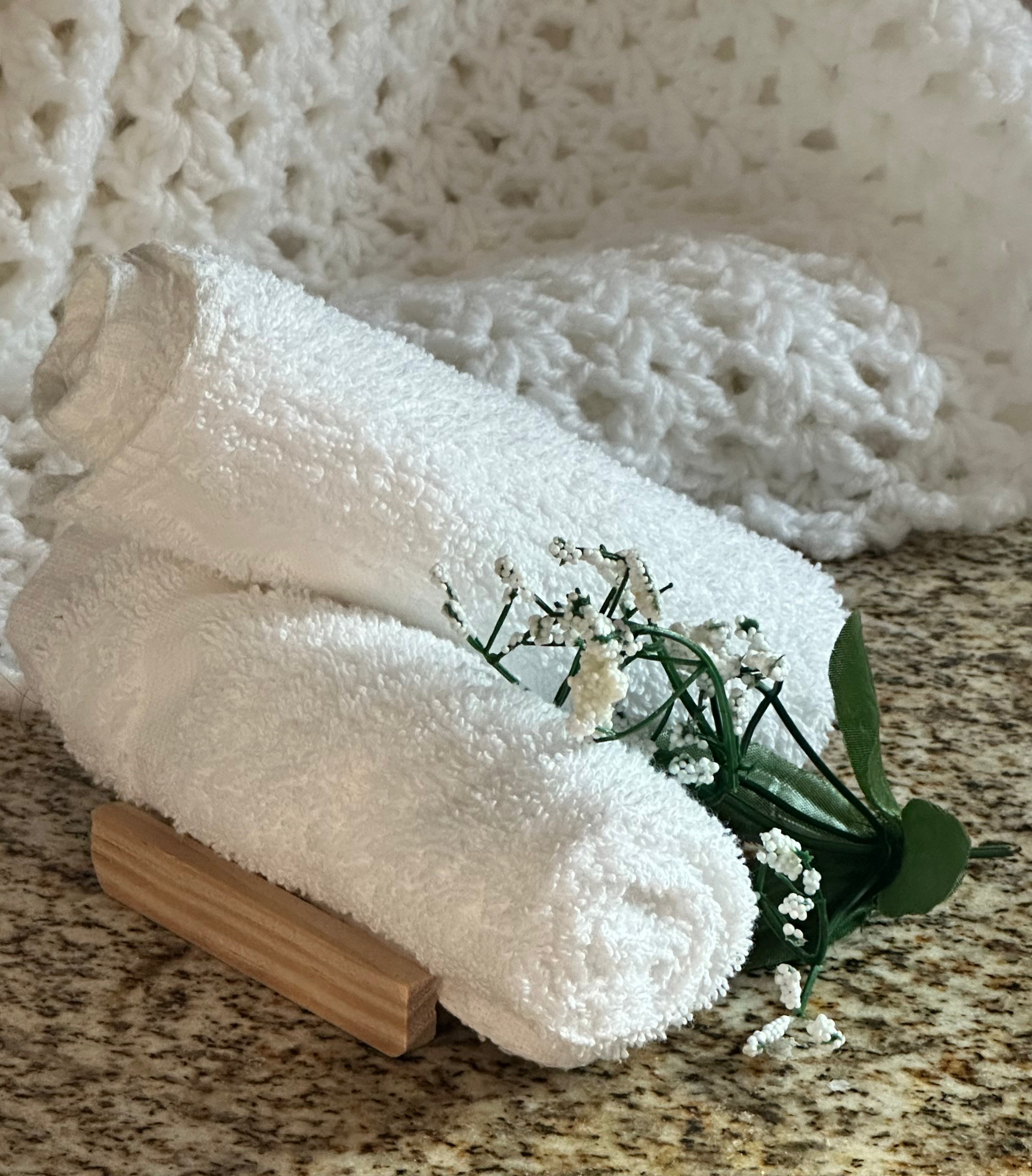 Dovish Luxury Hand Towels